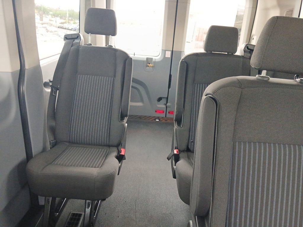 Used 2018 Ford Transit 150 XLT image 17