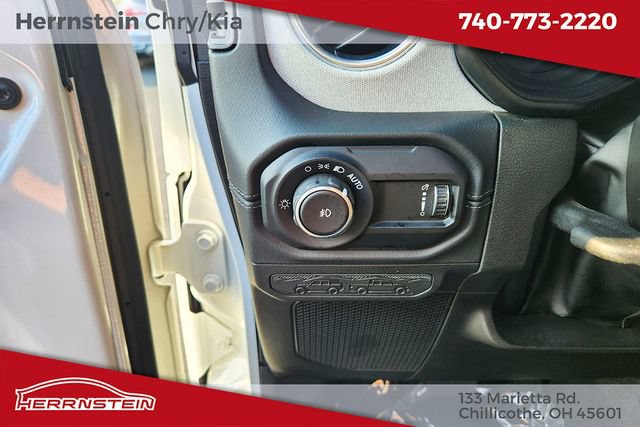 Used 2024 Jeep Wrangler Unlimited Sahara AWD/4WD image 13