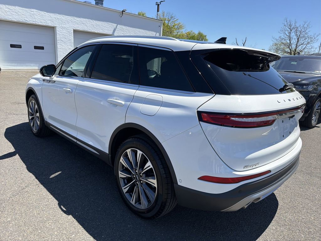 Certified 2022 Lincoln Corsair Reserve w/ Equipment Group 201A AWD/4WD image 3