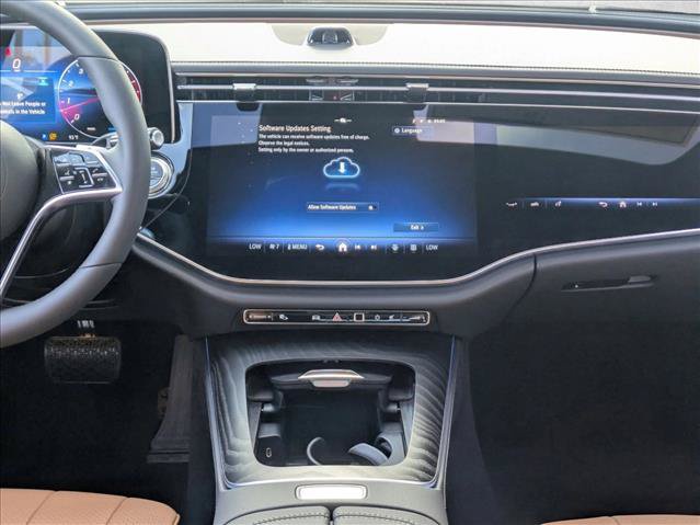 New 2026 Mercedes-Benz E 450 4MATIC Sedan image 12