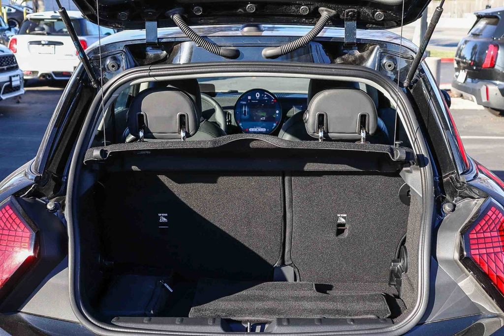 Used 2025 MINI Cooper S FWD image 32