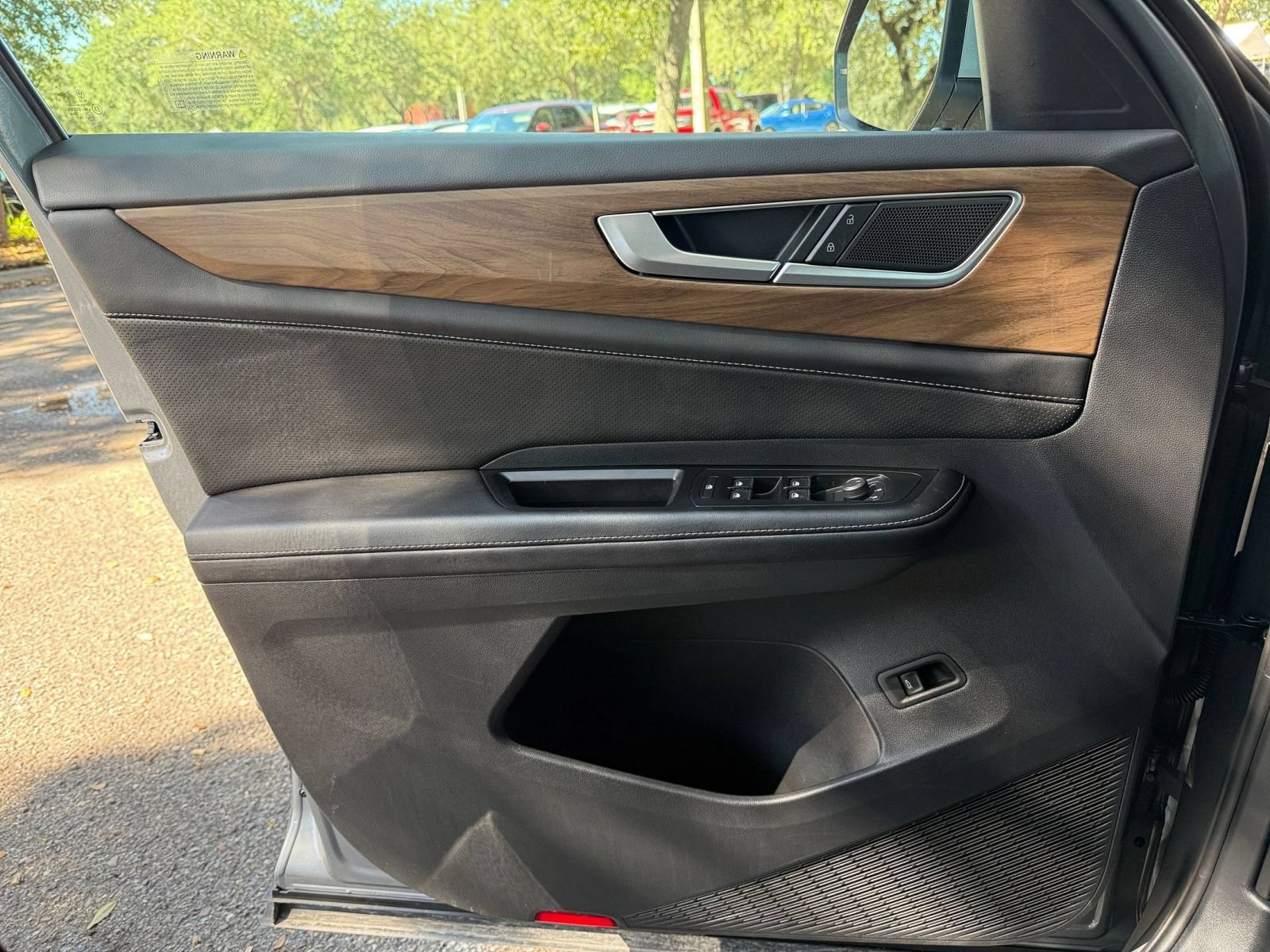 Used 2026 Volkswagen Atlas SE FWD image 18