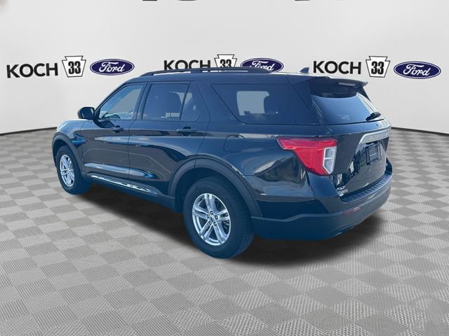 Used 2023 Ford Explorer XLT AWD/4WD image 6