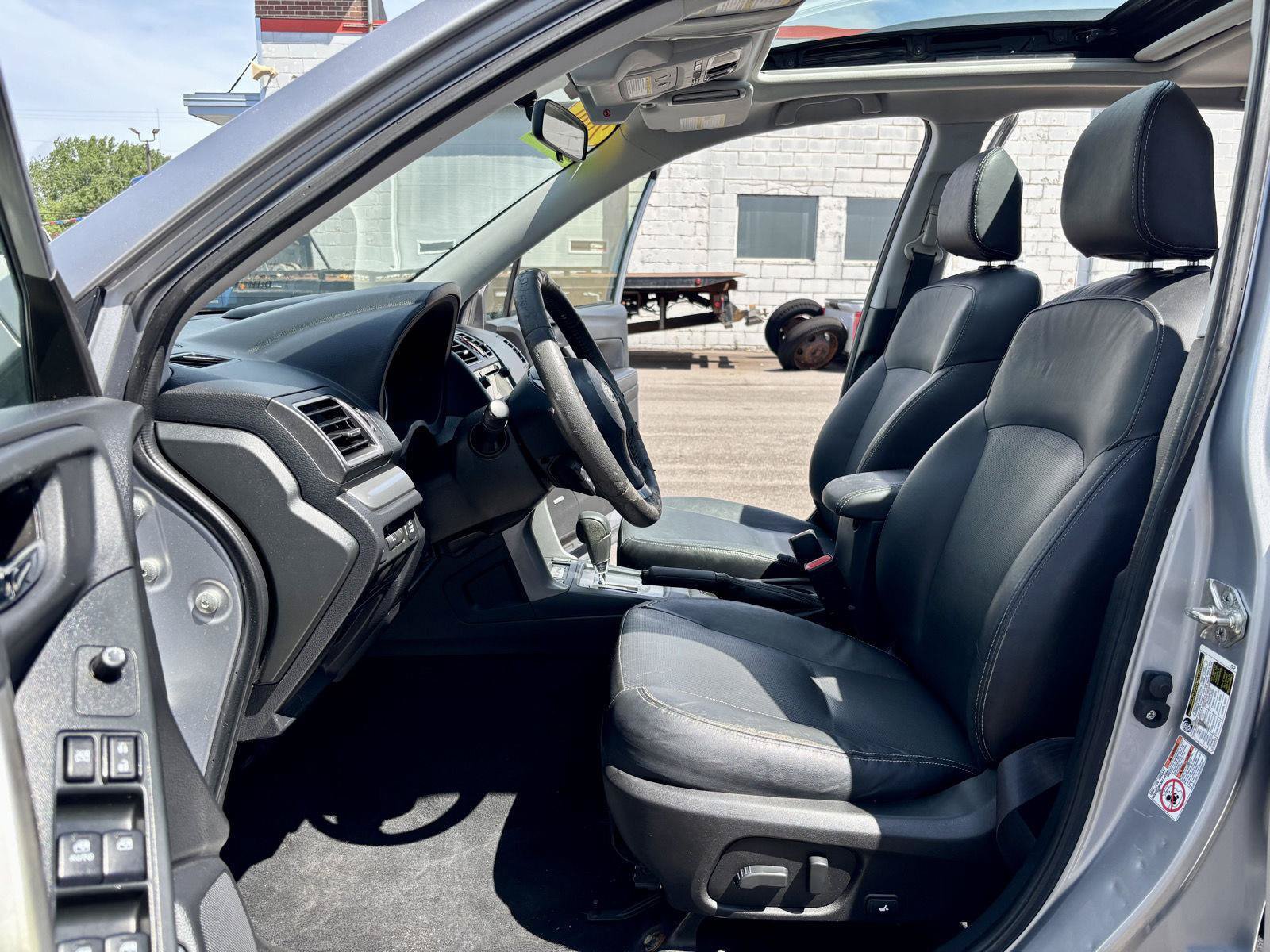 Used 2016 Subaru Forester 2.5i Limited AWD/4WD image 7