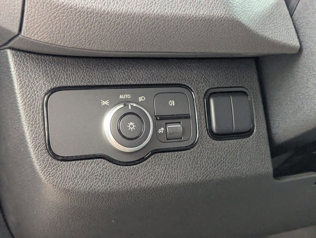 Used 2025 Mercedes-Benz Sprinter 2500 image 13