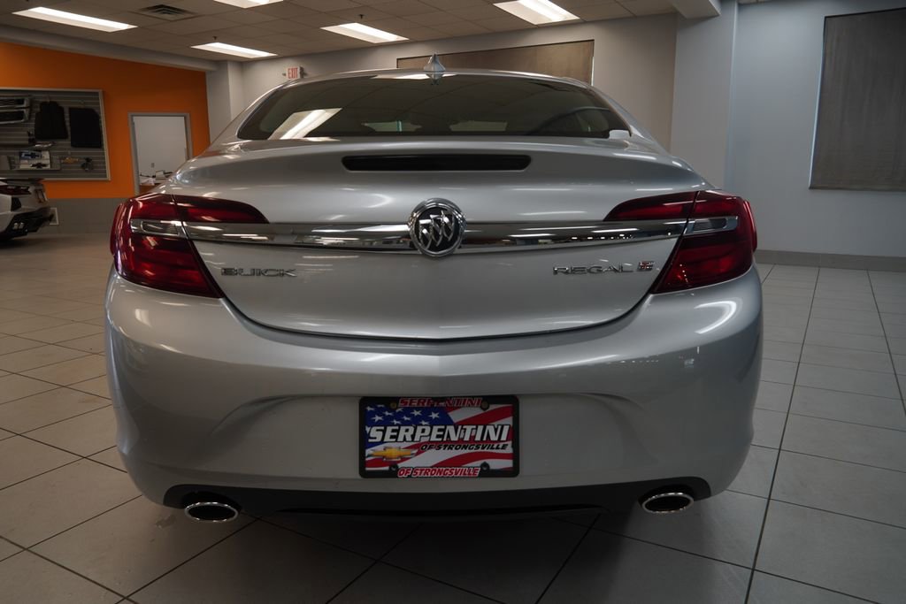 Used 2016 Buick Regal FWD image 17
