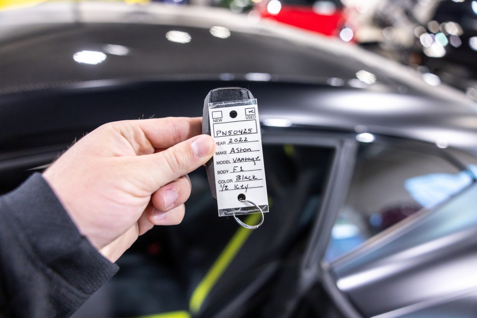Used 2022 Aston Martin V8 Vantage Coupe RWD image 54