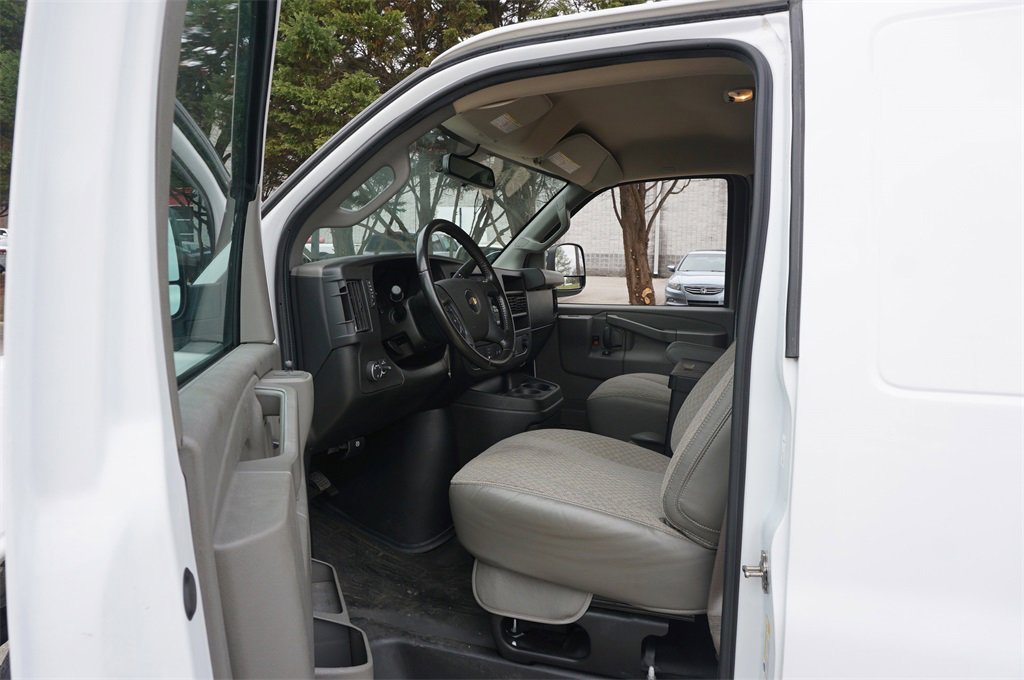 Used 2022 Chevrolet Express 2500 w/ Driver Convenience Package image 2
