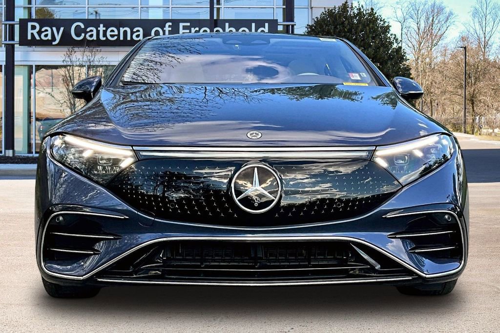 Certified 2023 Mercedes-Benz EQS 580 4MATIC Sedan image 3