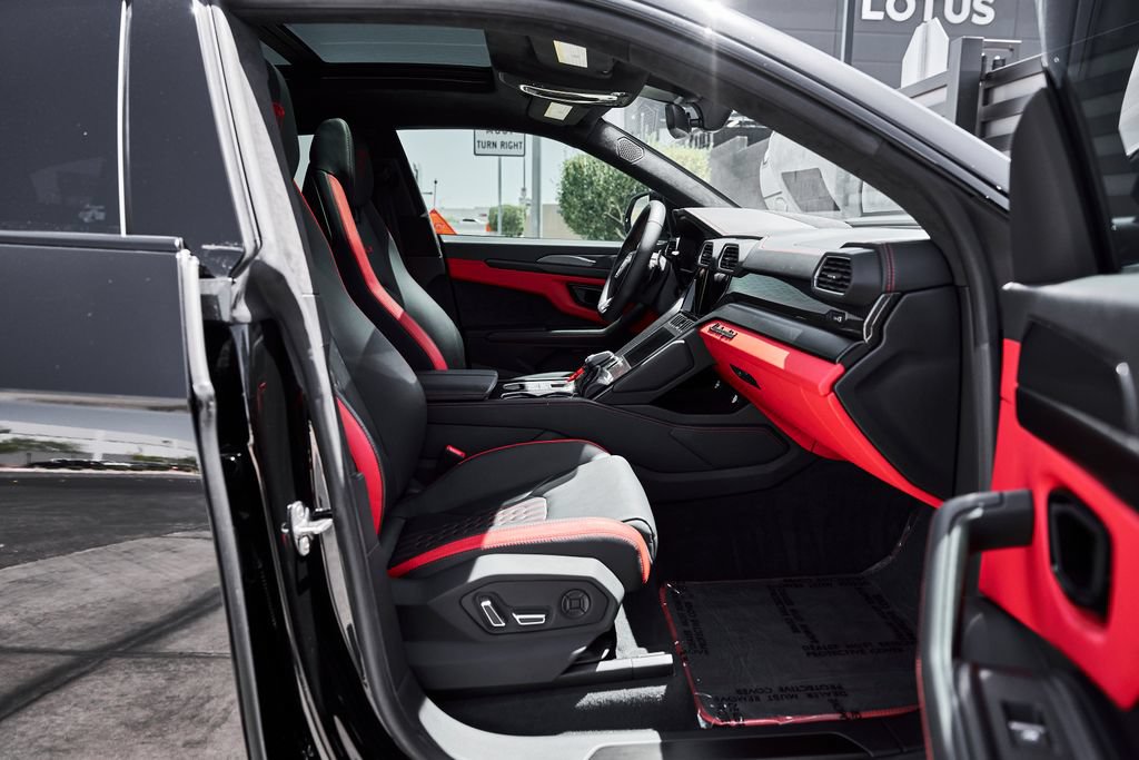 Used 2023 Lamborghini Urus S AWD/4WD image 23