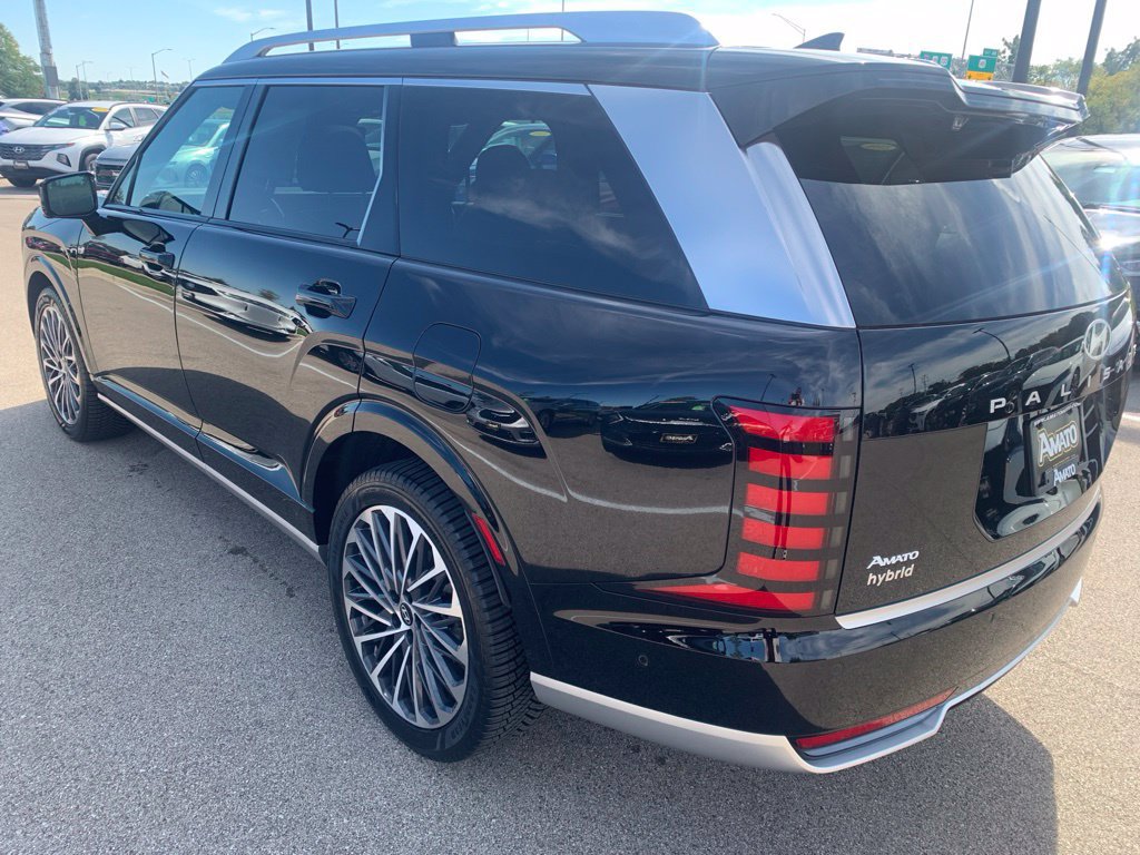 Certified 2026 Hyundai Palisade Calligraphy AWD/4WD image 3