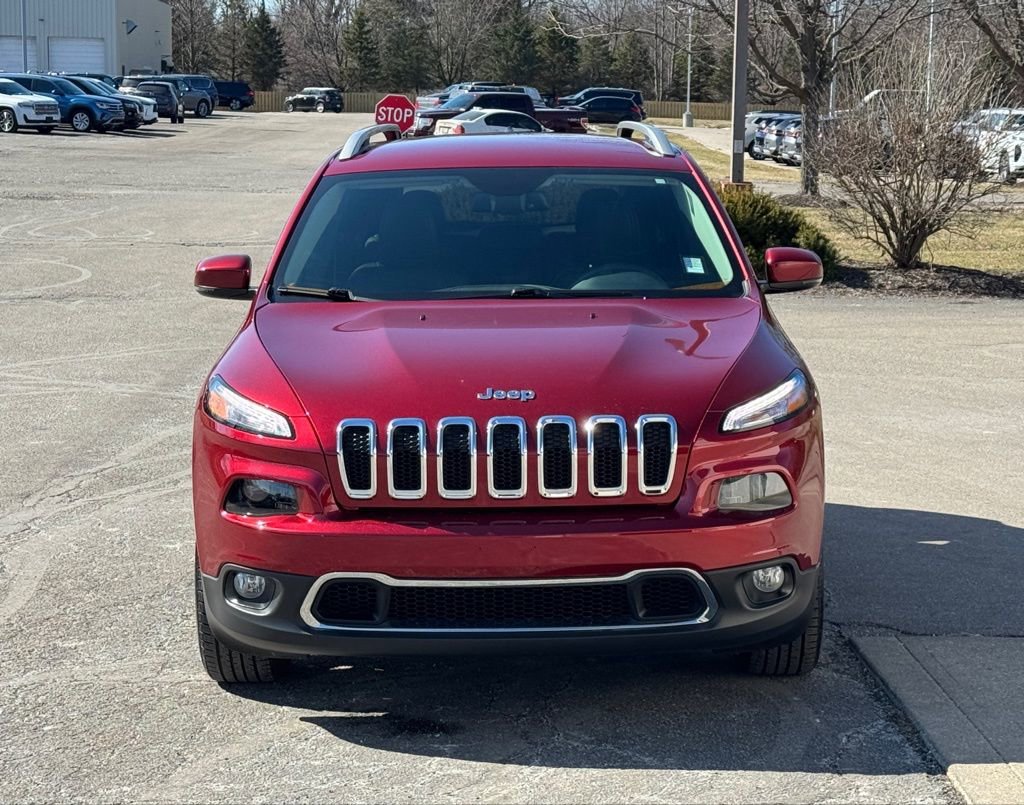 Used 2016 Jeep Cherokee Limited w/ Luxury Group FWD image 8