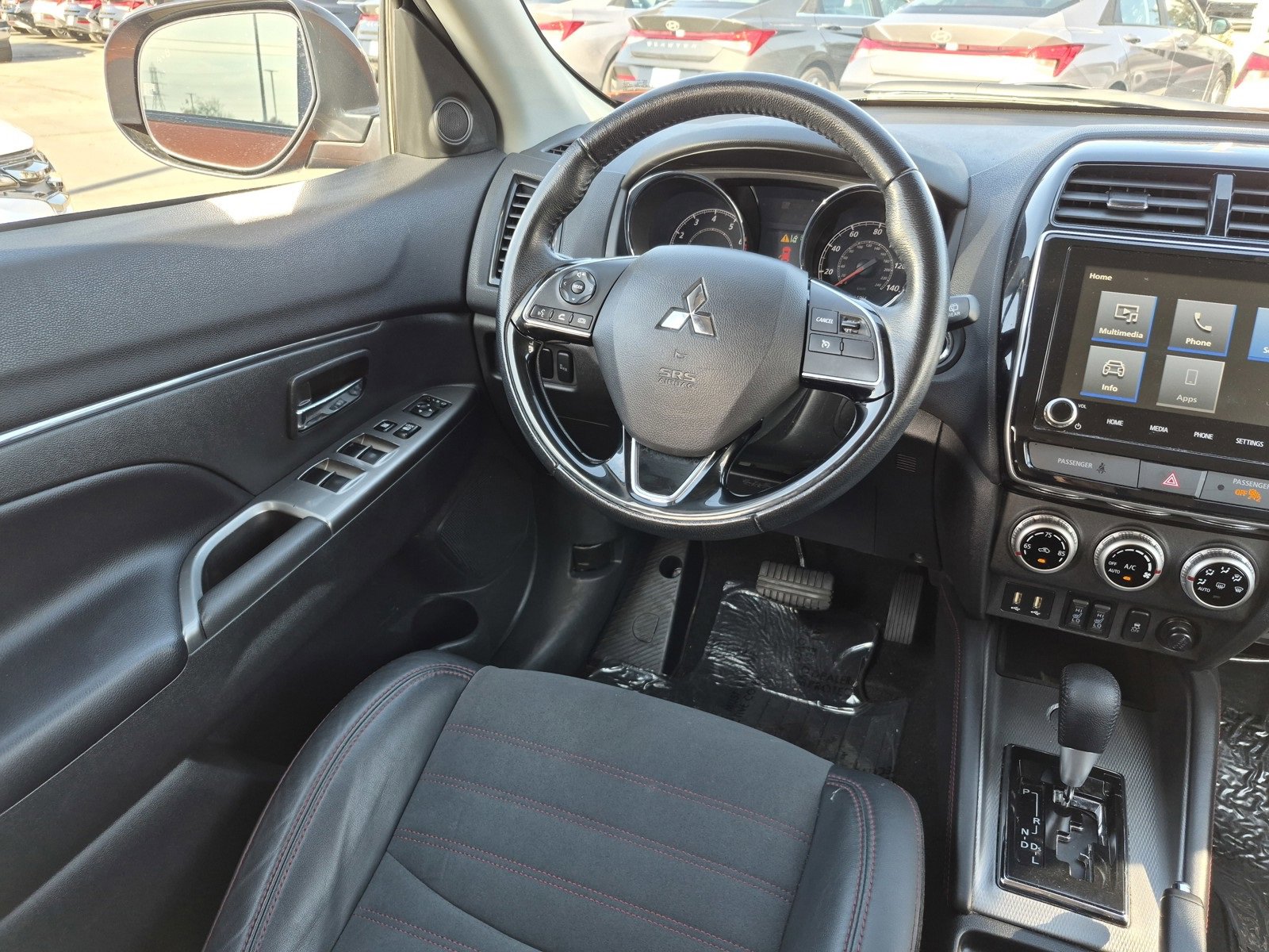 Used 2022 Mitsubishi Outlander Sport SE image 10