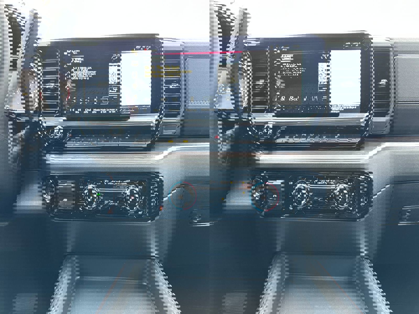 New 2026 GMC Sierra 3500 SLT w/ SLT Convenience Package image 24