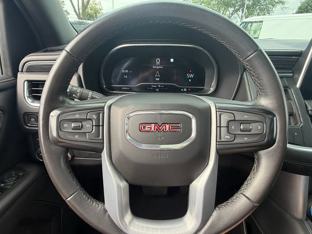 Certified 2023 GMC Yukon XL SLT AWD/4WD image 35