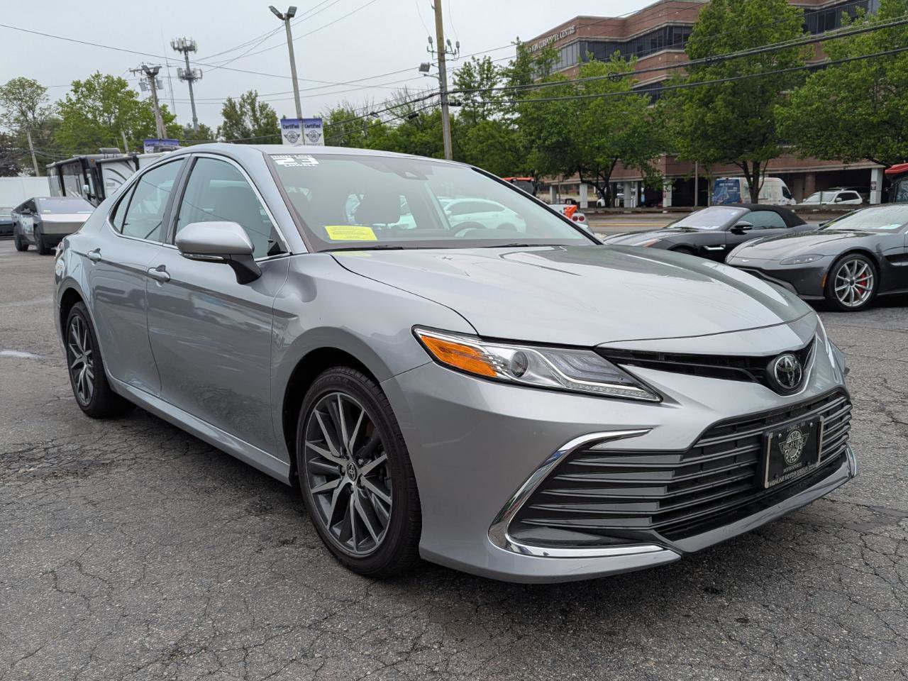 Used 2023 Toyota Camry XLE w/ Cold Weather Package AWD/4WD image 5