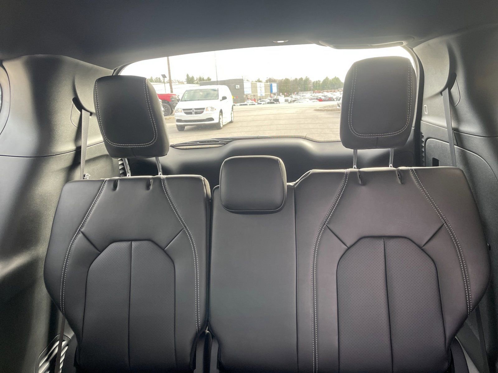 New 2026 Chrysler Pacifica Select image 16