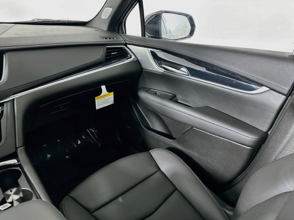 New 2026 Cadillac XT5 Premium Luxury w/ Driver Assist Package AWD/4WD image 31