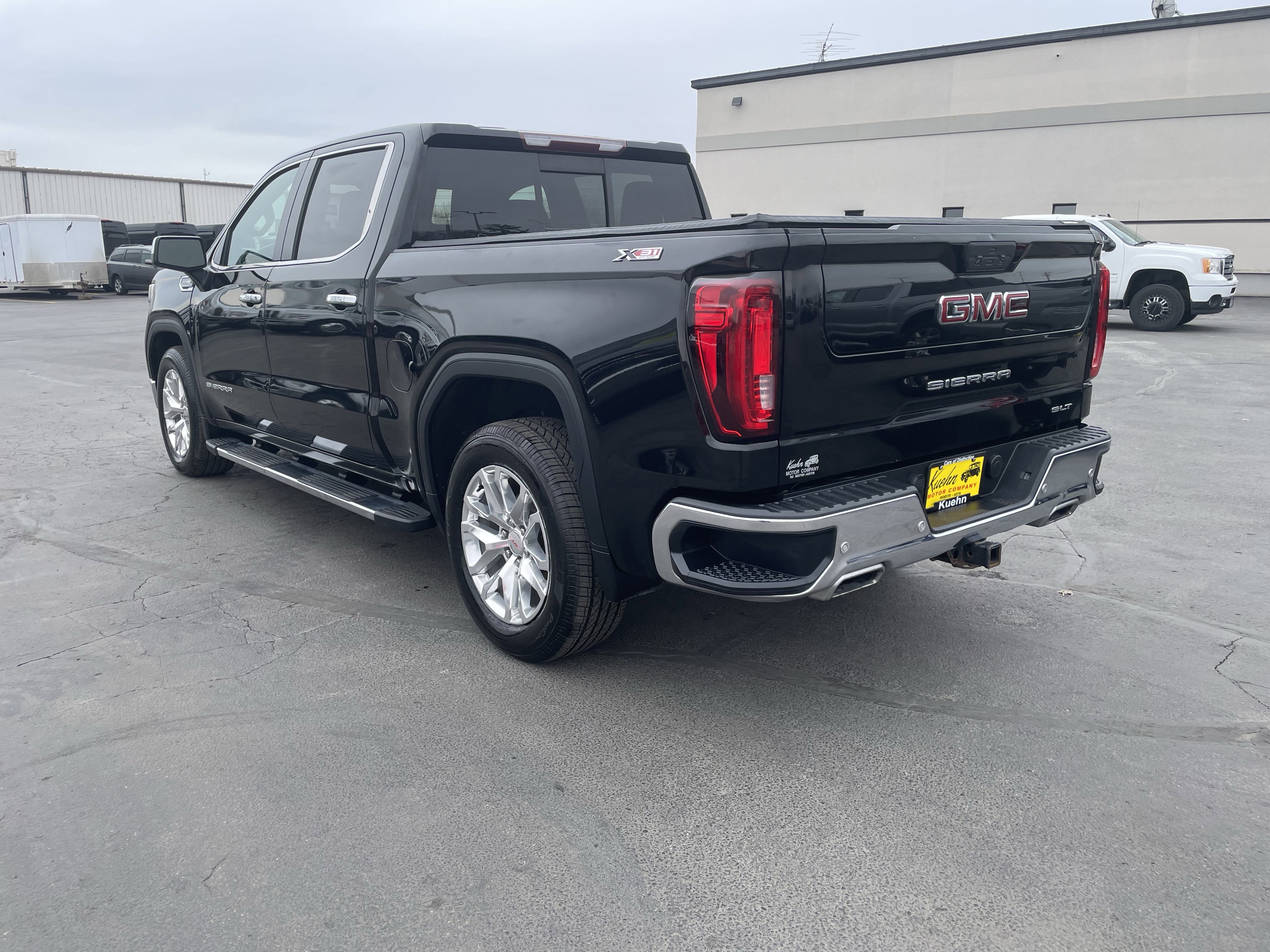 Used 2019 GMC Sierra 1500 SLT w/ SLT Premium Plus Package AWD/4WD image 6