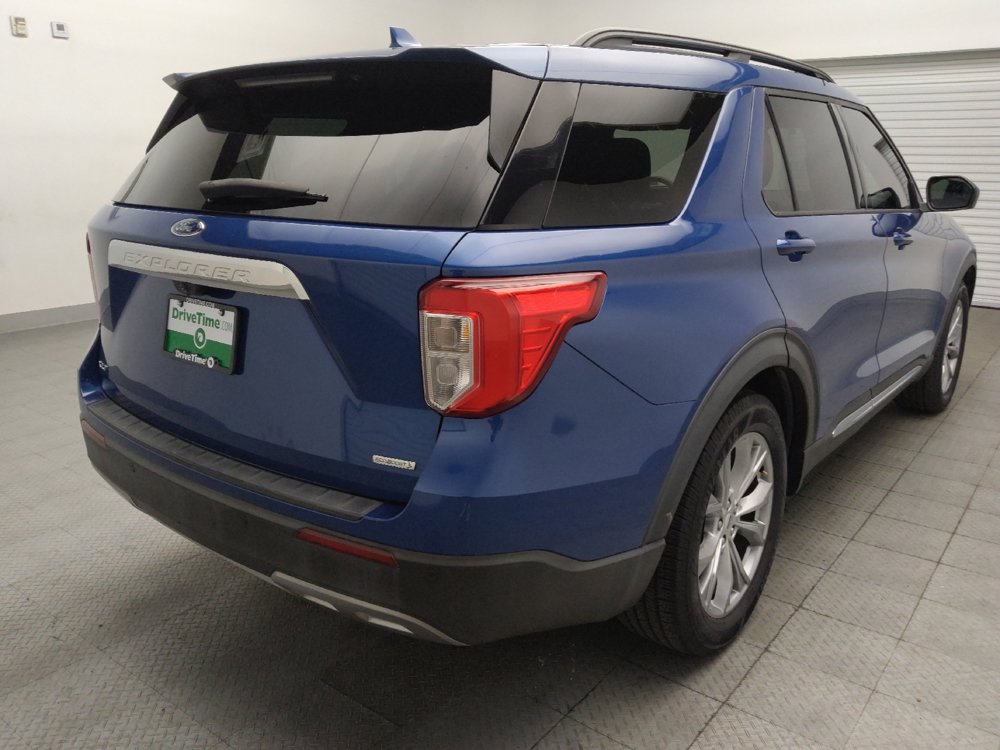 Used 2020 Ford Explorer XLT w/ Equipment Group 202A RWD image 9