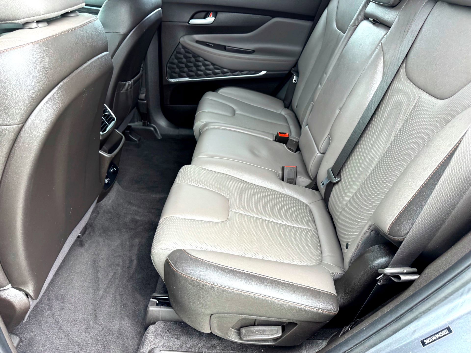 Used 2019 Hyundai Santa Fe Limited FWD image 19
