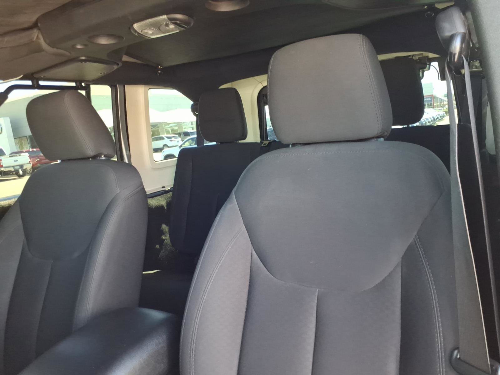Used 2018 Jeep Wrangler Unlimited Sport S AWD/4WD image 20