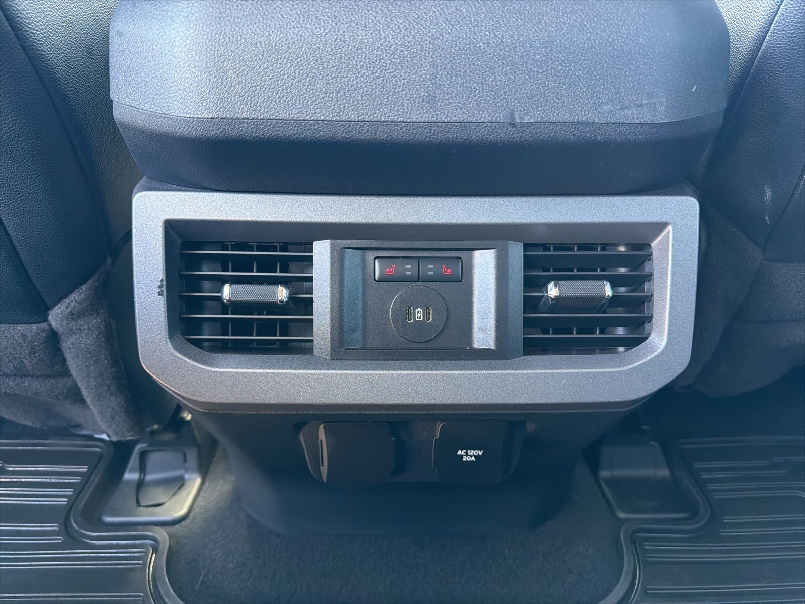 Used 2023 Ford F350 Lariat w/ Lariat Ultimate Package image 26