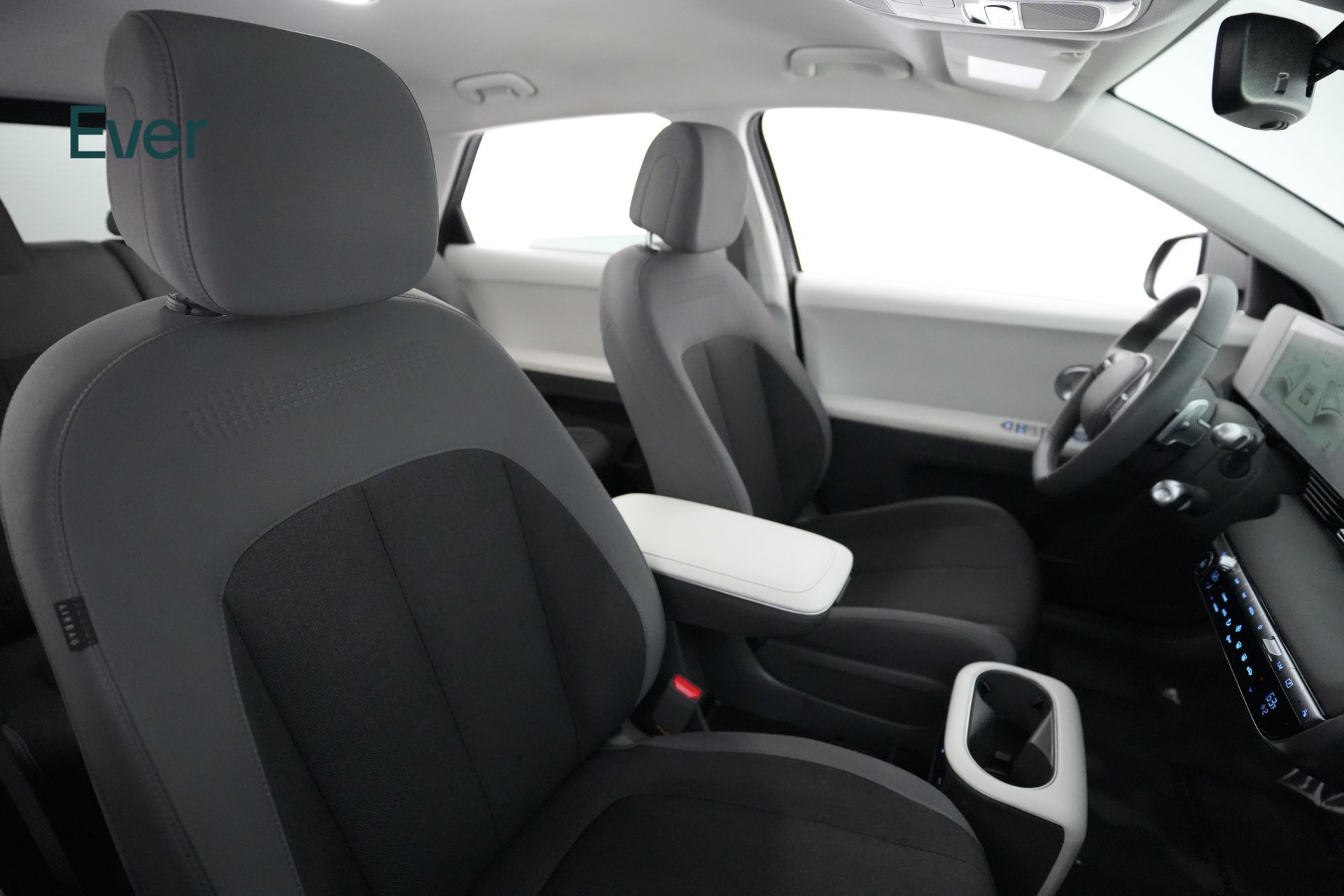 Used 2024 Hyundai Ioniq 5 SEL RWD image 23