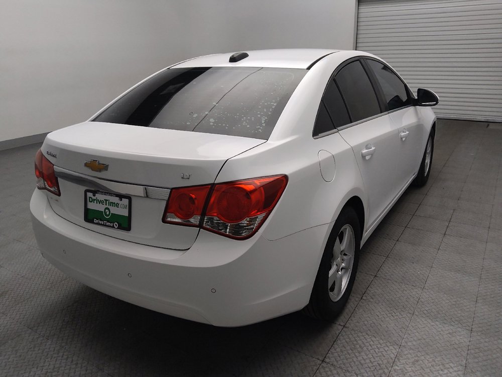 Used 2016 Chevrolet Cruze LT w/ Enhanced Safety Package FWD image 9