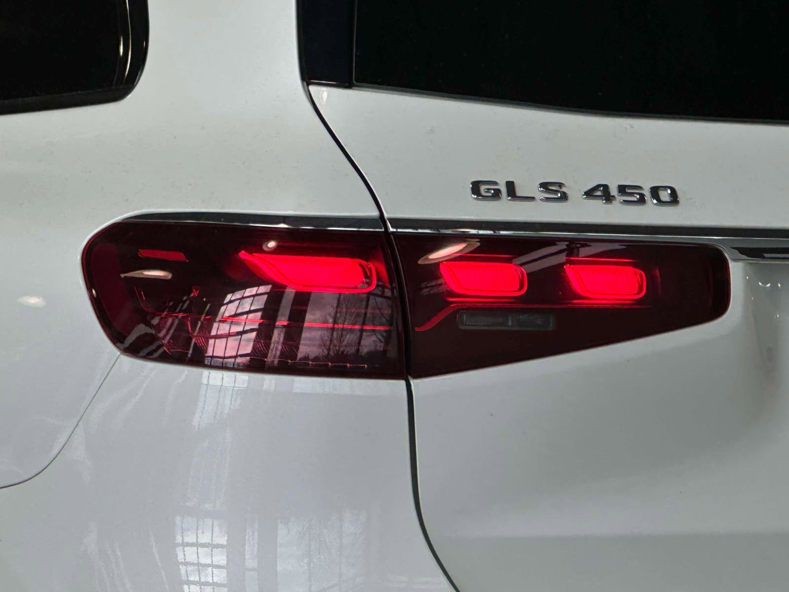 Certified 2024 Mercedes-Benz GLS 450 4MATIC image 8