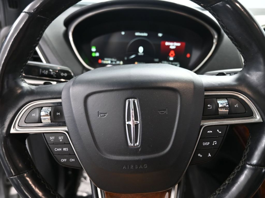 Used 2019 Lincoln Nautilus Select image 29