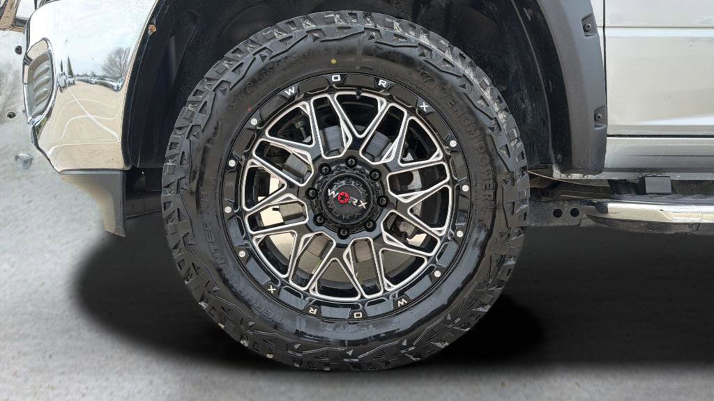 Used 2024 RAM 2500 Tradesman w/ Chrome Appearance Group image 14