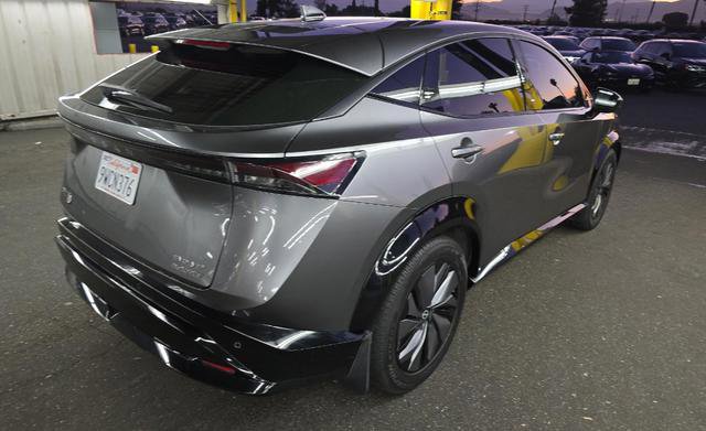 Used 2023 Nissan Ariya AWD image 3