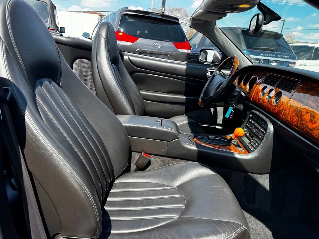 Used 2000 Jaguar XK8 Convertible RWD image 20