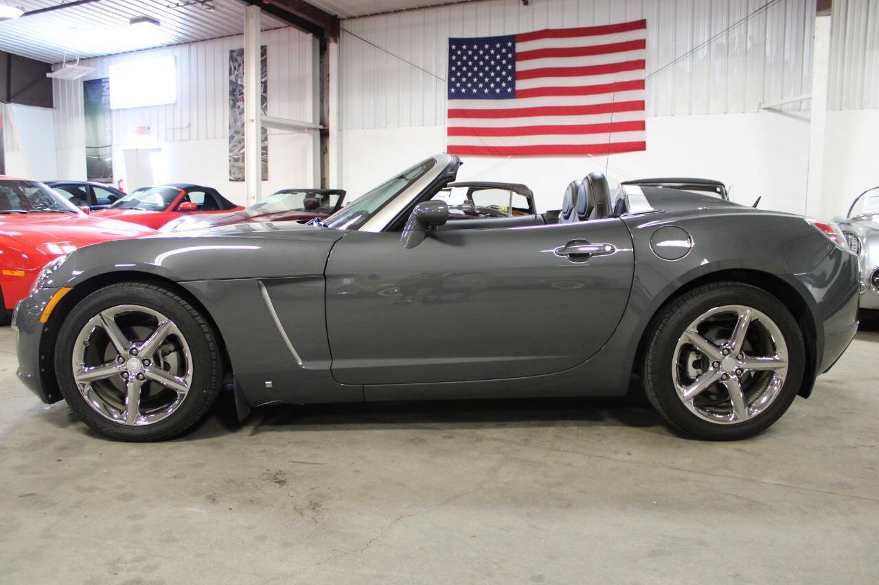 Used 2009 Saturn Sky Red Line RWD image 26
