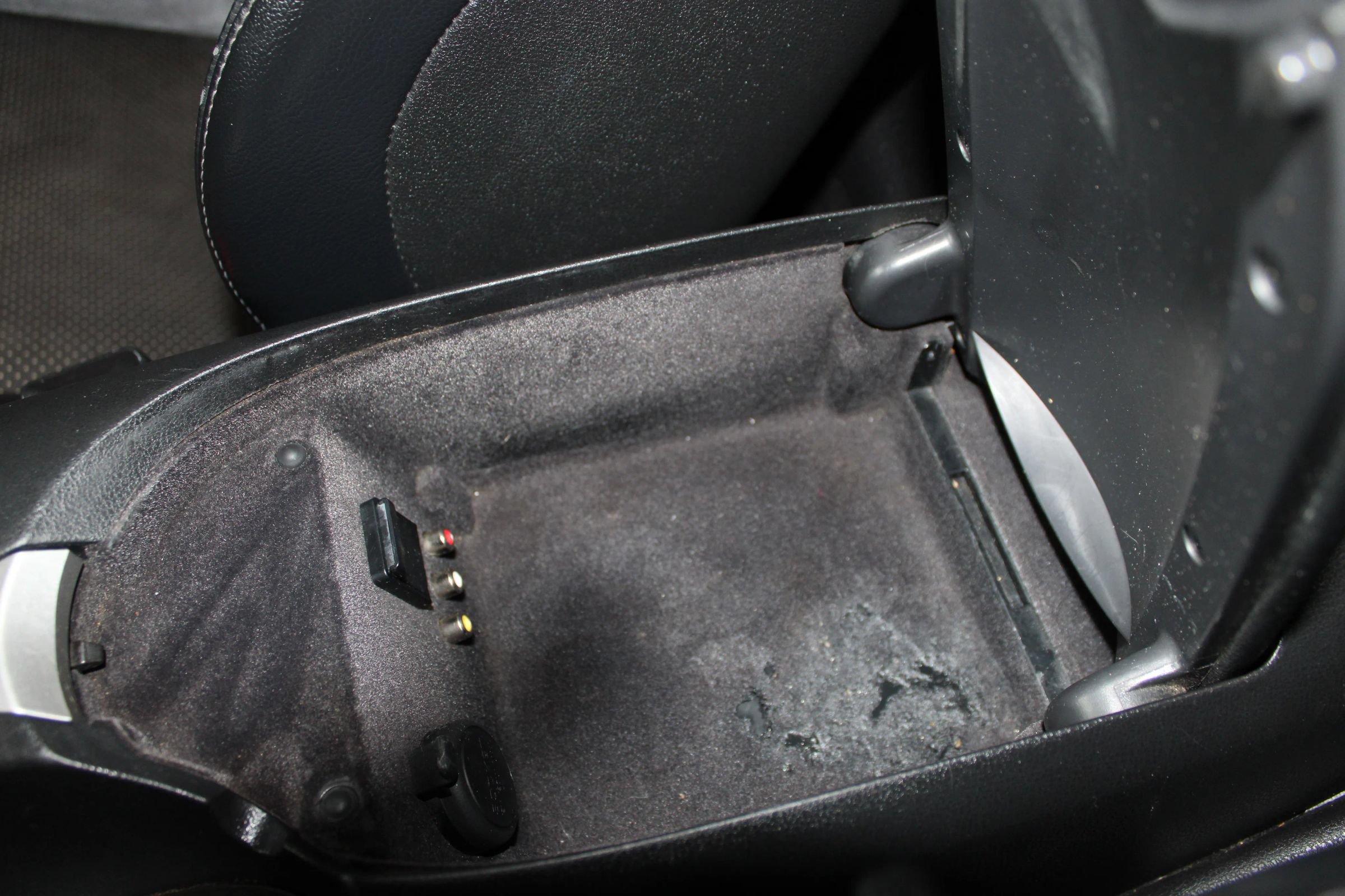 Used 2014 Nissan 370Z Touring w/ Sport Package RWD image 17