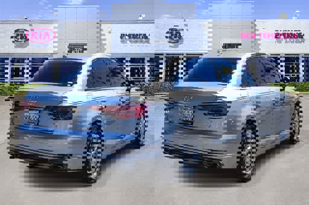 Used 2019 Audi A4 2.0T Premium w/ Convenience Package image 4