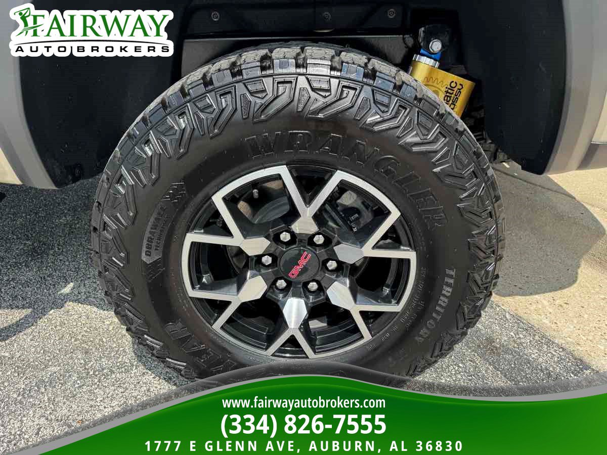 Used 2023 GMC Canyon AT4X AWD/4WD image 34