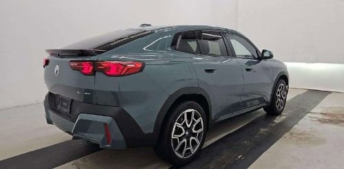 Used 2025 BMW X2 xDrive28i image 5