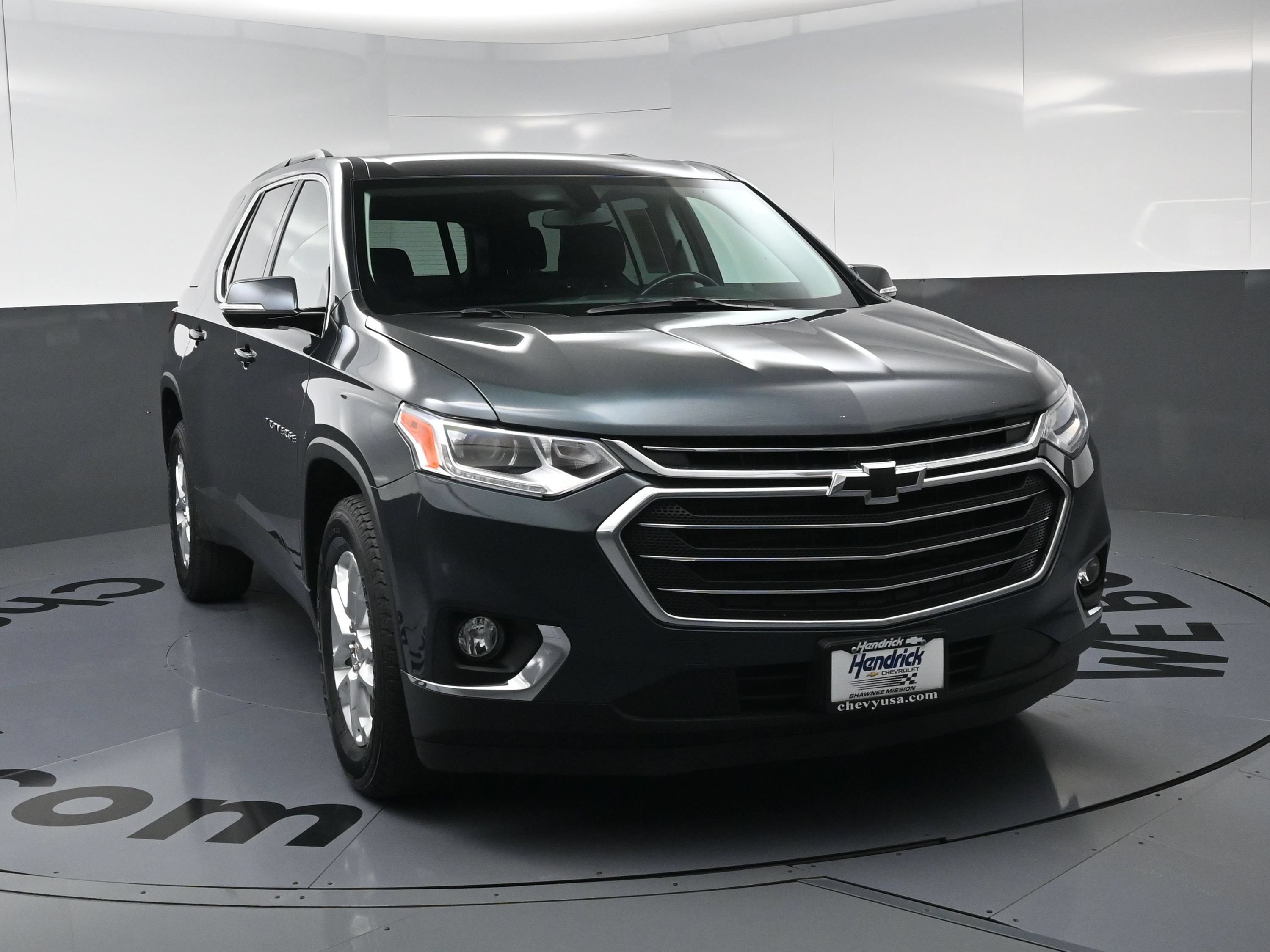 Used 2019 Chevrolet Traverse LT FWD image 3