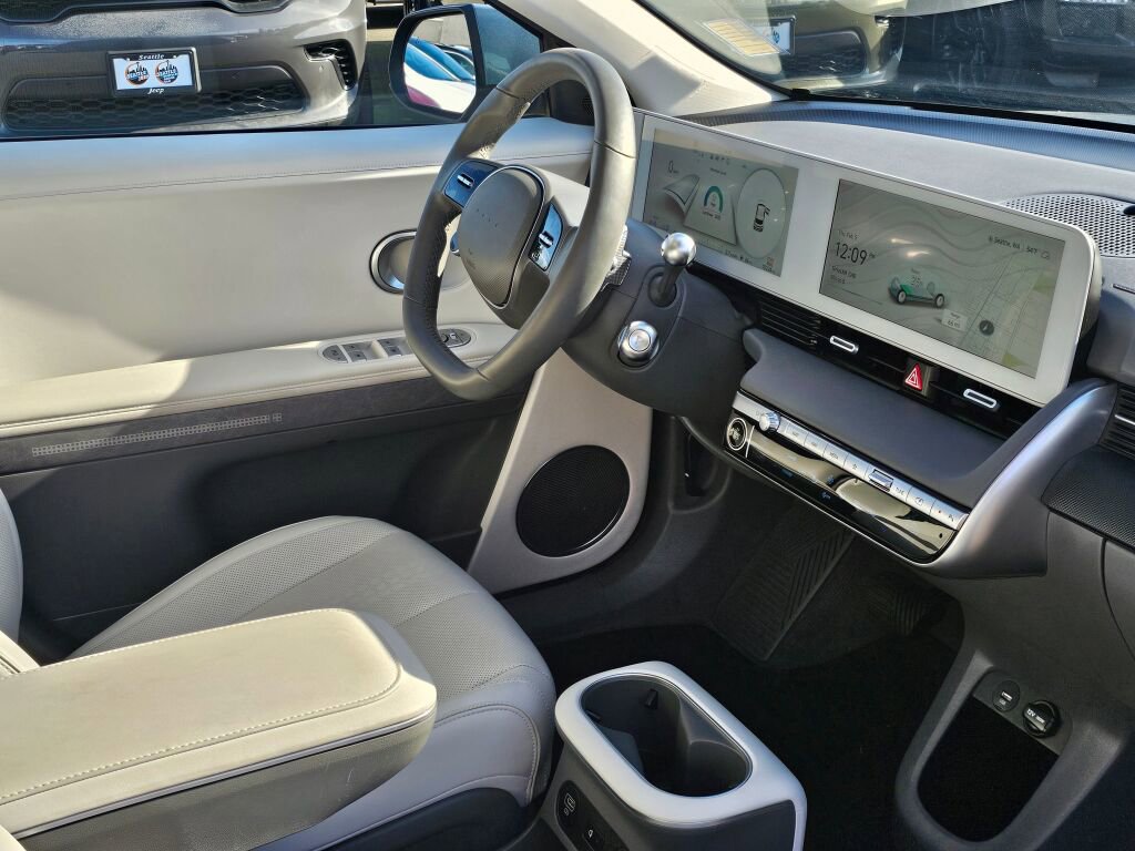 Used 2023 Hyundai Ioniq 5 SEL image 10