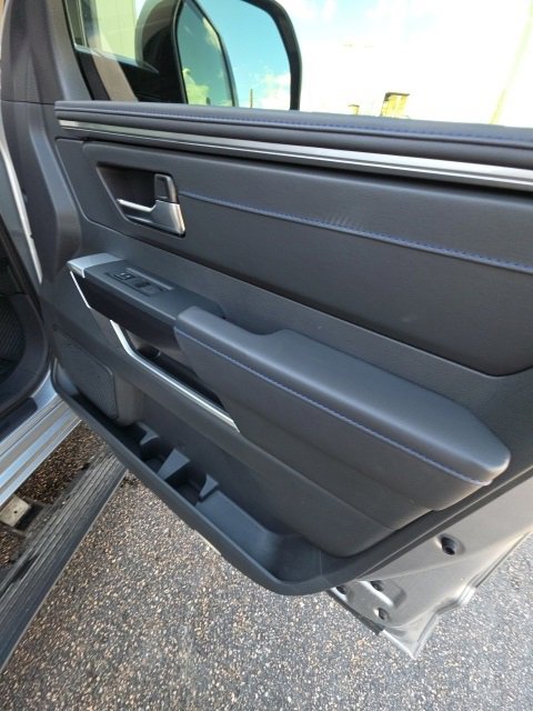 Used 2025 Toyota Sequoia Platinum image 26