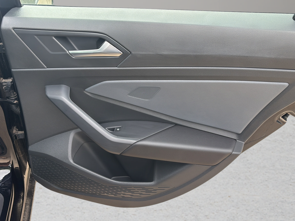 New 2026 Volkswagen Jetta SE FWD image 12