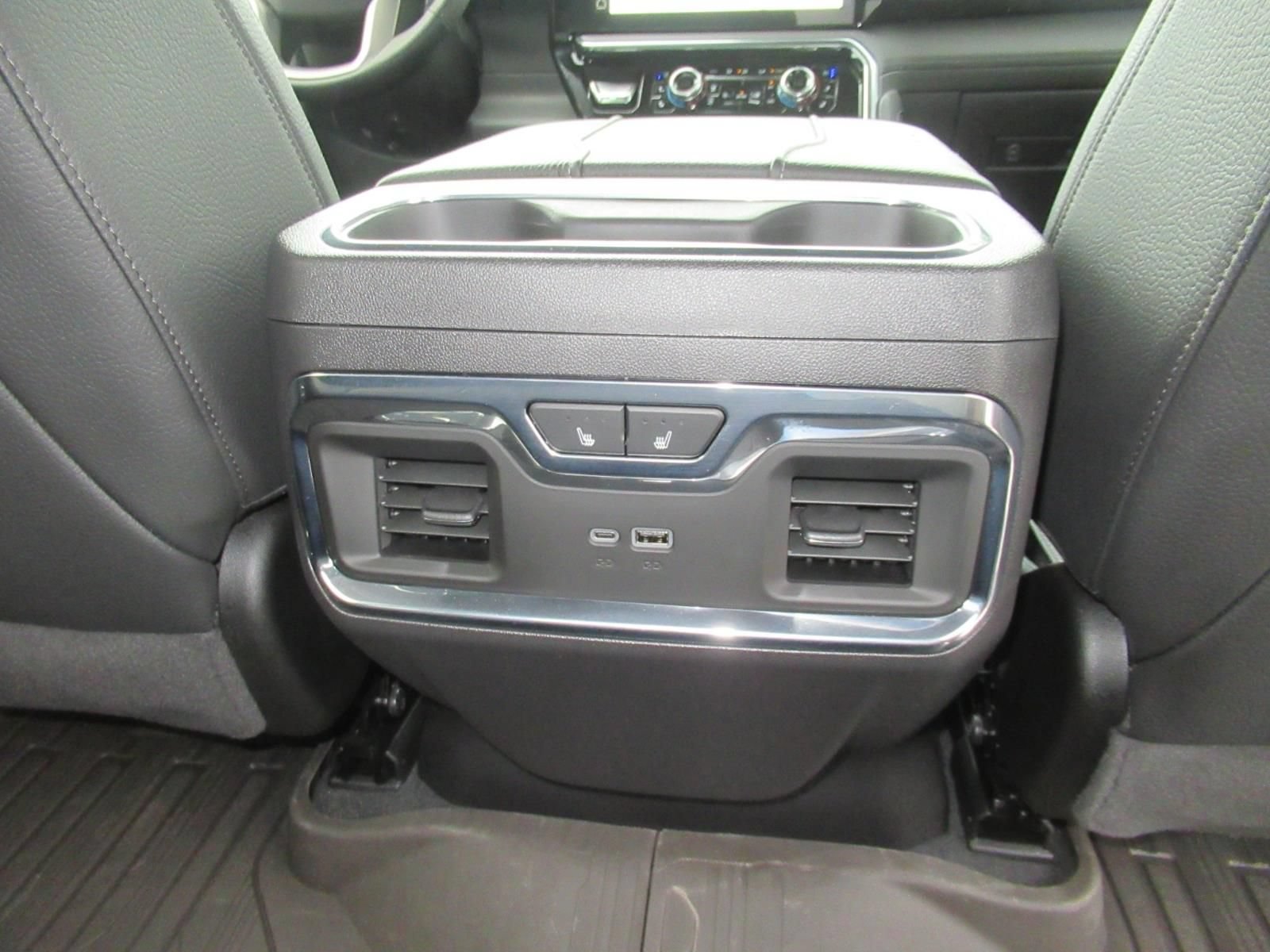 Used 2025 GMC Sierra 1500 Denali w/ Denali Reserve Package AWD/4WD image 39