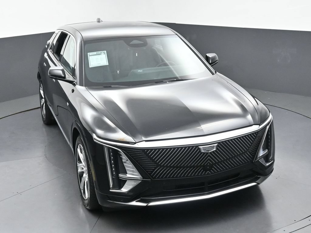 Used 2024 Cadillac Lyriq Tech w/ Driver Assist Package AWD/4WD image 5