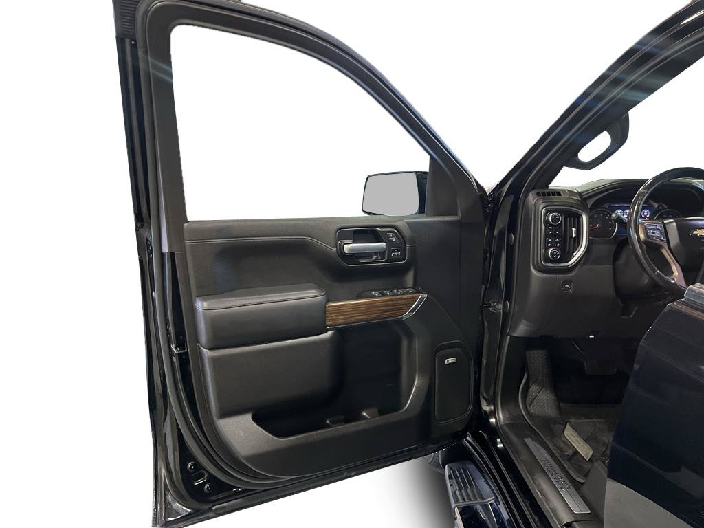 Certified 2022 Chevrolet Silverado 1500 High Country AWD/4WD image 23