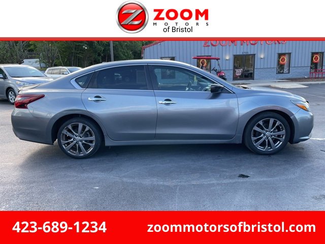 Used 2018 Nissan Altima 2.5 SR w/ SR Special Edition