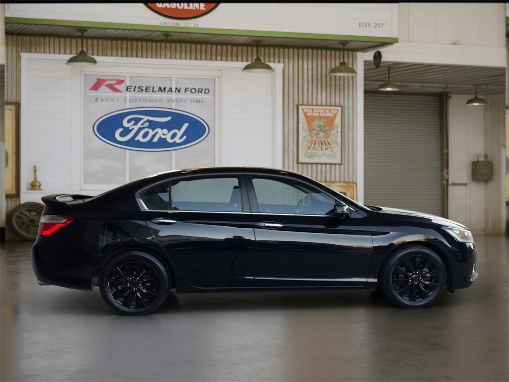 Used 2015 Honda Accord EX image 7
