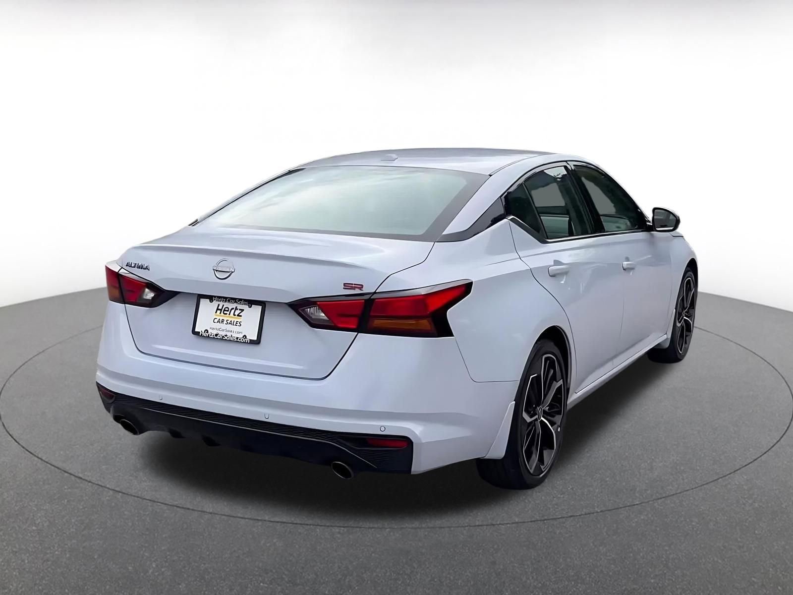 Used 2025 Nissan Altima 2.5 SR FWD image 15