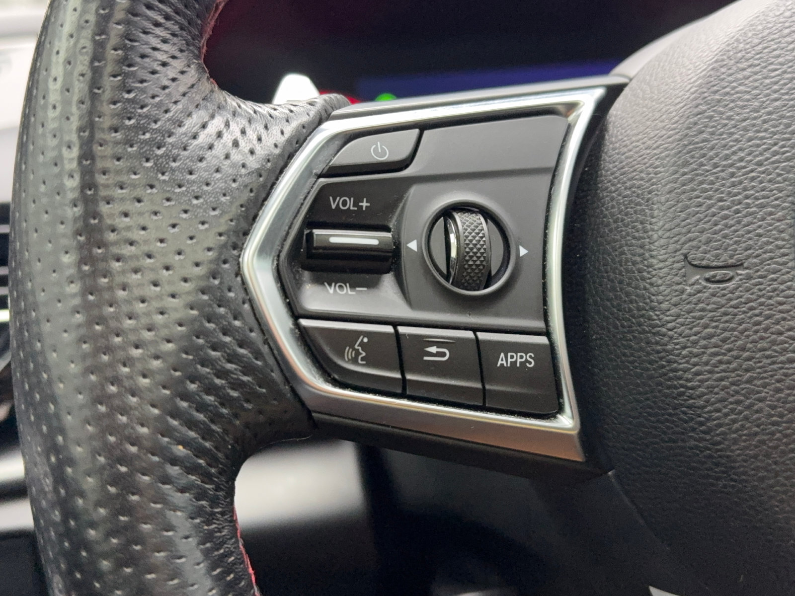 Used 2023 Acura RDX w/ Advance Package FWD image 32
